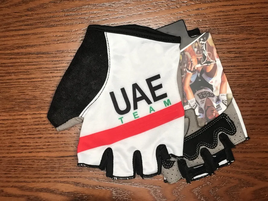 2020 UAE Team One Pair Sports  - Mountain Biking Uae recensie en prijs